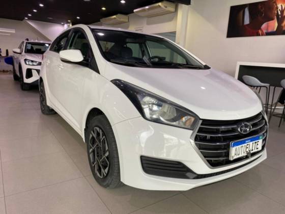 HYUNDAI HB20S 1.6 COMFORT PLUS 16V FLEX 4P AUTOMÁTICO